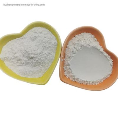 Pyrophyllite: แร่สีขาวมวลเบาที่ใช้ในการผลิตเซรามิกและกระดาษ!